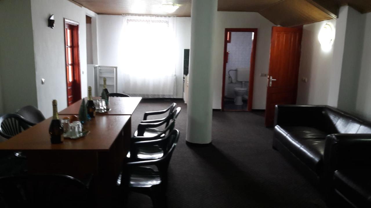 Vila Laura Buşteni Екстериор снимка